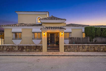 Reihenhaus zu verkaufen in Marbella, Málaga. 