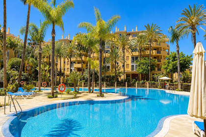 Apartment for sale in San Pedro de Alcántara, Marbella, Málaga. 