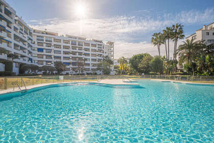 Apartment zu verkaufen in Puerto Banús, Málaga. 