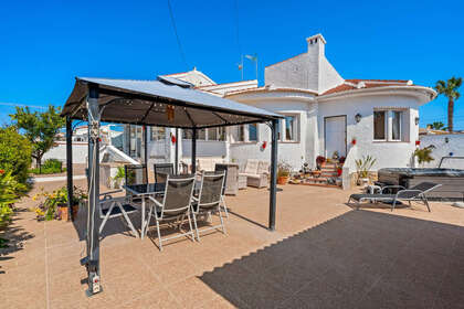Chalet Adosado venta en Rojales, Alicante. 