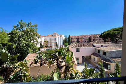 Penthouse/Dachwohnung zu verkaufen in Puerto Banús, Málaga. 