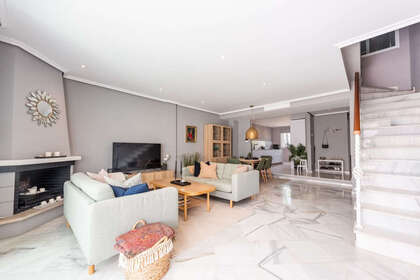 House for sale in Puerto Banús, Marbella, Málaga. 