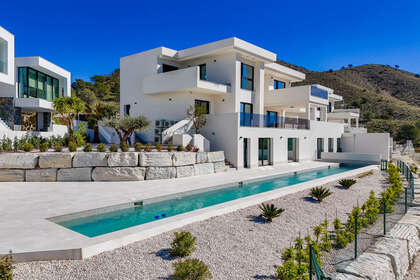Chalet Adosado venta en Finestrat, Alicante. 