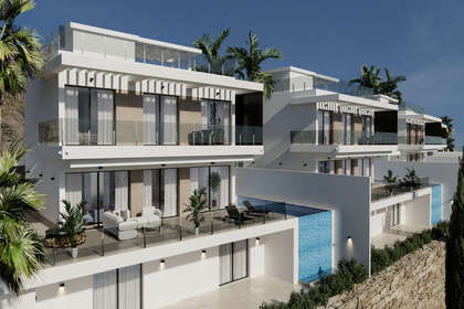 Chalet Adosado venta en Finestrat, Alicante. 