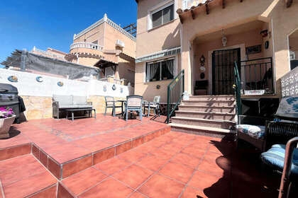 Haus zu verkaufen in Orihuela-Costa, Alicante. 