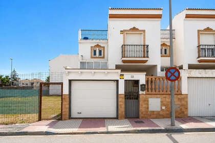 House for sale in San Pedro de Alcántara, Marbella, Málaga. 