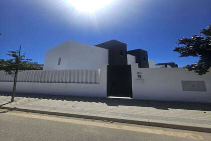 Haus zu verkaufen in Atalaya, La, Málaga. 