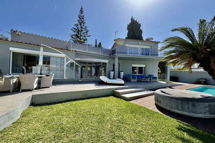Reihenhaus zu verkaufen in Puerto de Cabopino, Marbella, Málaga. 