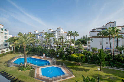 Apartment zu verkaufen in Puerto Banús, Málaga. 
