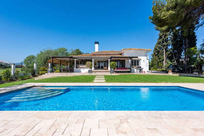 Reihenhaus zu verkaufen in San Pedro de Alcántara, Marbella, Málaga. 