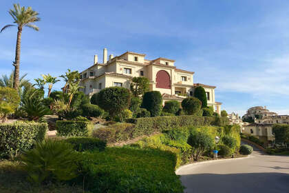 Penthouse/Dachwohnung zu verkaufen in Benahavís, Málaga. 