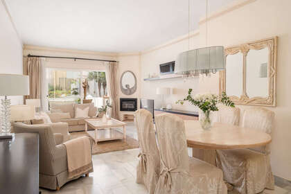 Apartment zu verkaufen in Cala Del Moral, La, Málaga. 