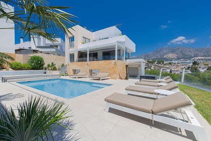 Reihenhaus zu verkaufen in Benalmádena, Málaga. 