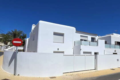 Chalet Adosado venta en Mojácar, Almería. 