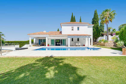 Chalet Adosado venta en Marbella, Málaga. 