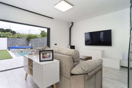 Chalet Adosado venta en Málaga. 