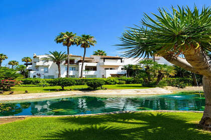 Apartamento venta en Estepona, Málaga. 