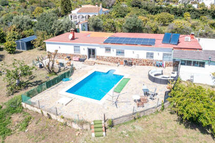 Finca venta en Estepona, Málaga. 