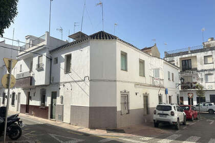 Chalet Adosado venta en Estepona, Málaga. 