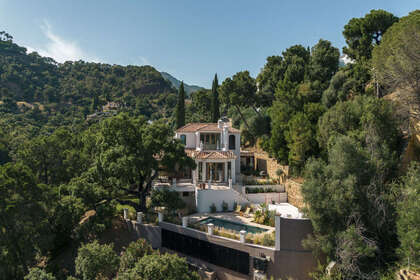 Chalet Adosado venta en Benahavís, Málaga. 