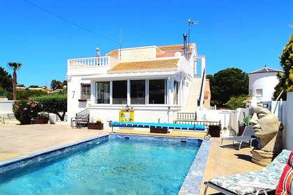 Chalet Adosado venta en Orihuela-Costa, Alicante. 