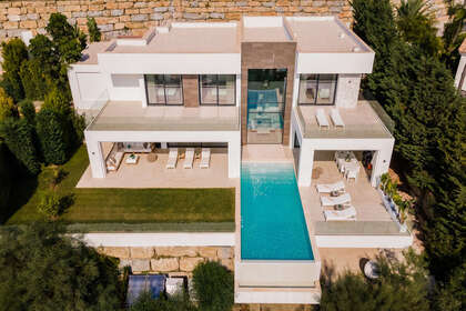 Chalet Adosado venta en Benahavís, Málaga. 