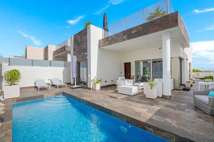Chalet Adosado venta en Villamartín, Alicante. 