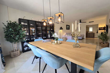 Apartamento venta en Calahonda, Mijas, Málaga. 
