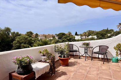 Apartamento venta en Calahonda, Mijas, Málaga. 