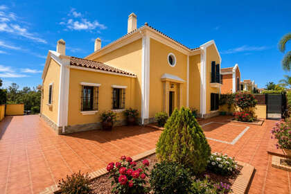 Klynge huse til salg i Guadalmina, Málaga. 