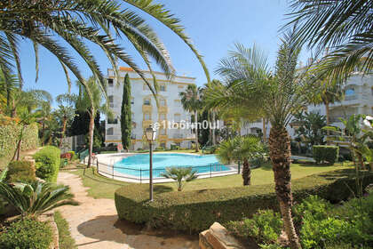Apartment for sale in Puerto Banús, Marbella, Málaga. 