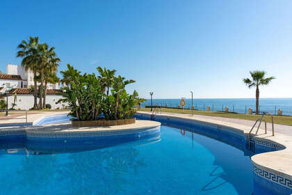 Apartment for sale in Calahonda, Mijas, Málaga. 
