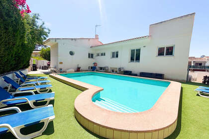 Řadový dům na prodej v Dehesa de Campoamor, Alicante. 