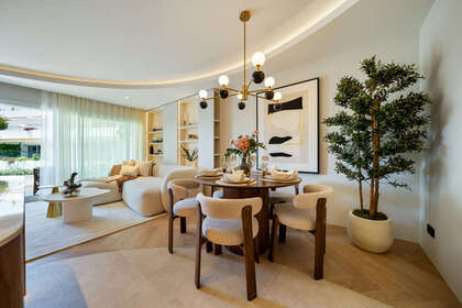 Apartment for sale in Puerto Banús, Marbella, Málaga. 