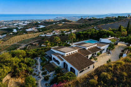 Cluster house for sale in Algarrobo, Málaga. 