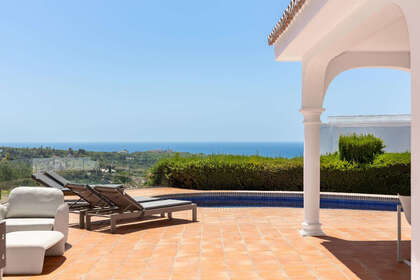 Cluster house for sale in Elviria, Marbella, Málaga. 