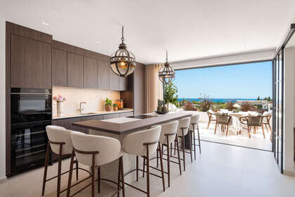 Apartment for sale in Puerto Banús, Marbella, Málaga. 