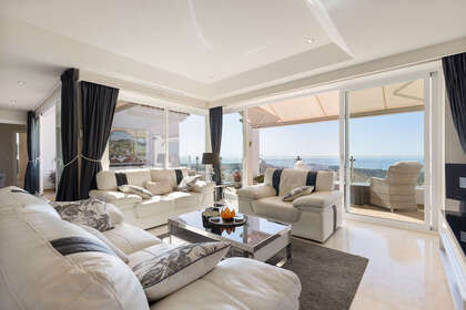 Penthouse for sale in Casares, Málaga. 