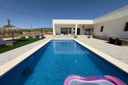 Casa Cluster venda em Pinoso, Alicante. 