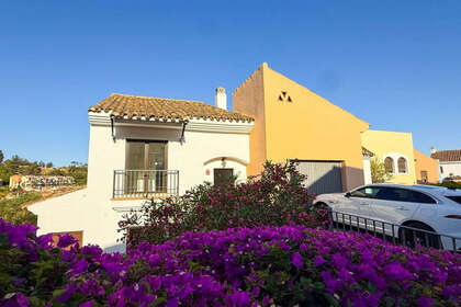 House for sale in Puerto de la Torre, Málaga. 
