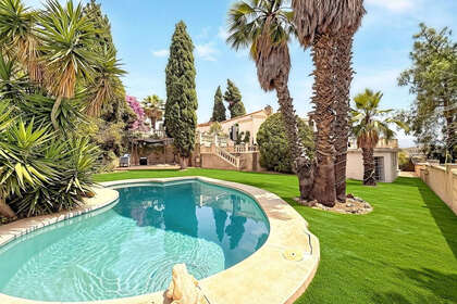 Cluster house for sale in El Atabal, Málaga. 