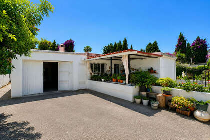 Cluster house for sale in Elviria, Marbella, Málaga. 