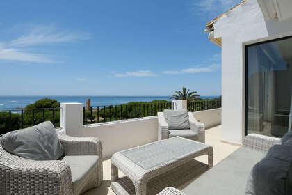 Penthouse/Dachwohnung zu verkaufen in Puerto de Cabopino, Marbella, Málaga. 
