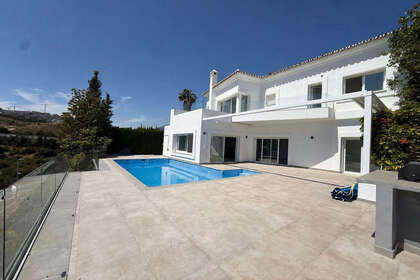 Reihenhaus zu verkaufen in Benahavís, Málaga. 