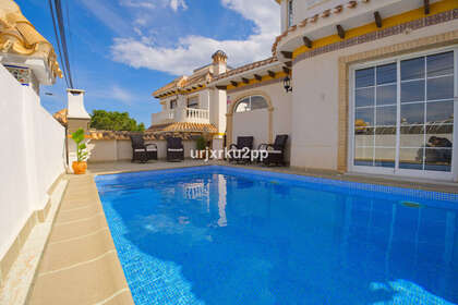 Reihenhaus zu verkaufen in Torrevieja, Alicante. 