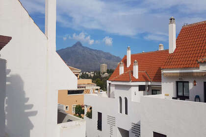 Apartment zu verkaufen in Nueva andalucia, Málaga. 