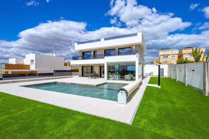 Reihenhaus zu verkaufen in Torrevieja, Alicante. 