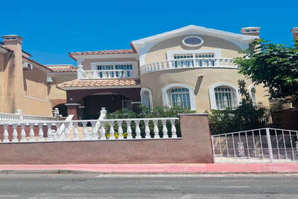 Reihenhaus zu verkaufen in Blue Lagoon, San Miguel de Salinas, Alicante. 