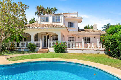 Reihenhaus zu verkaufen in Calahonda, Mijas, Málaga. 