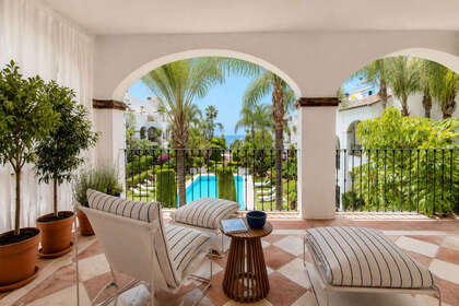 Apartment for sale in Puerto Banús, Marbella, Málaga. 